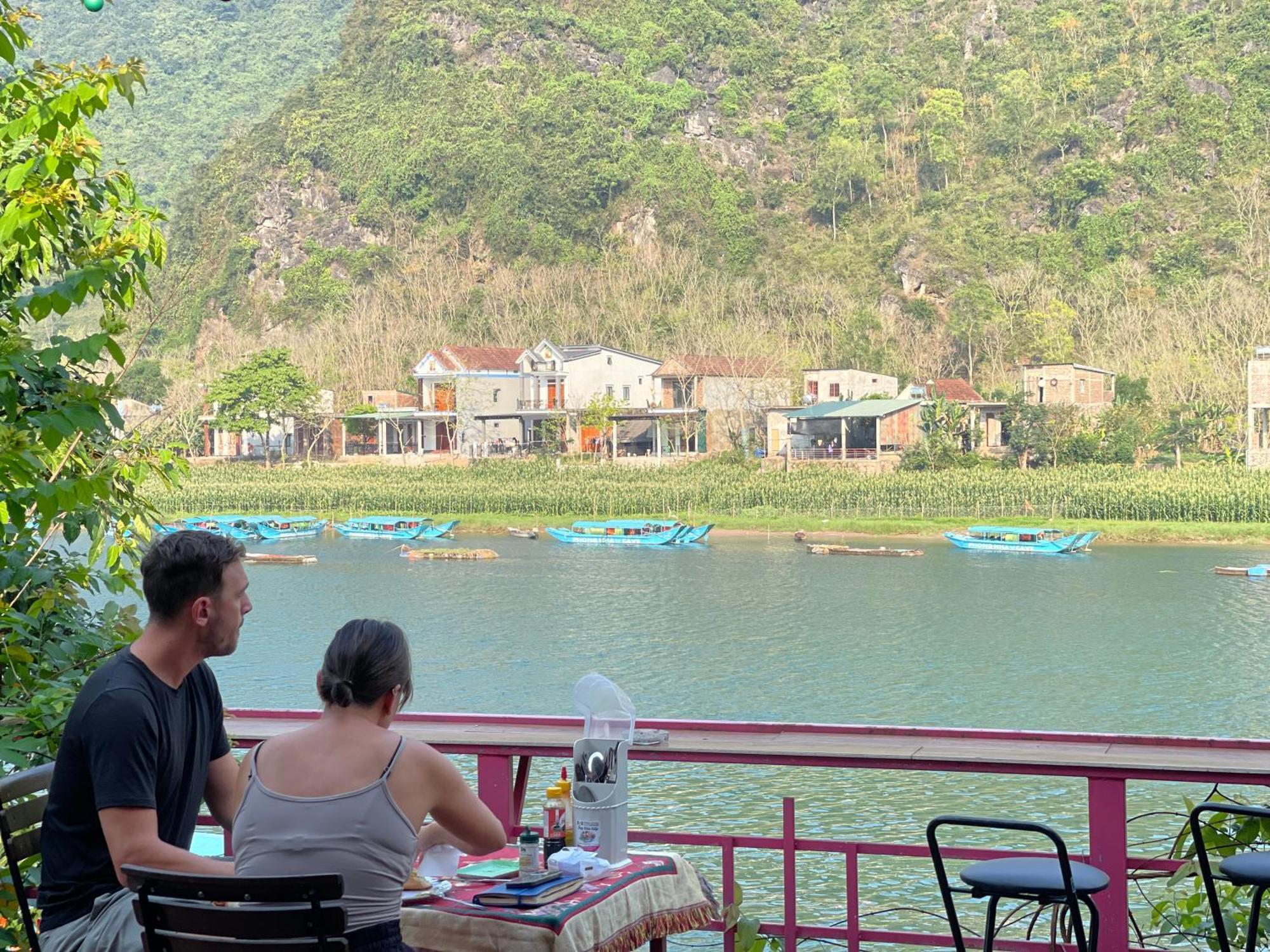 Cornflower Homestay Phong Nha Esterno foto