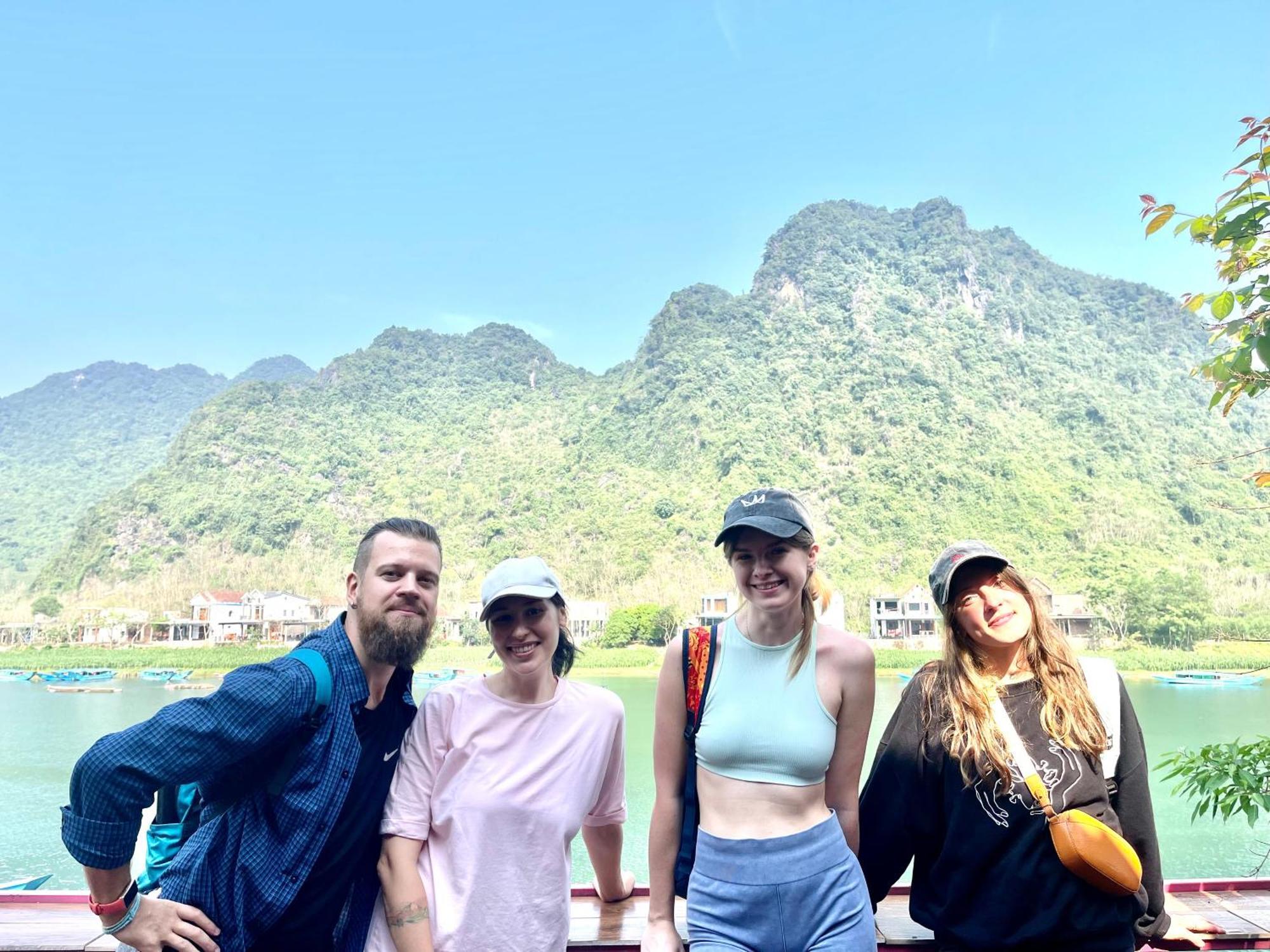 Cornflower Homestay Phong Nha Esterno foto